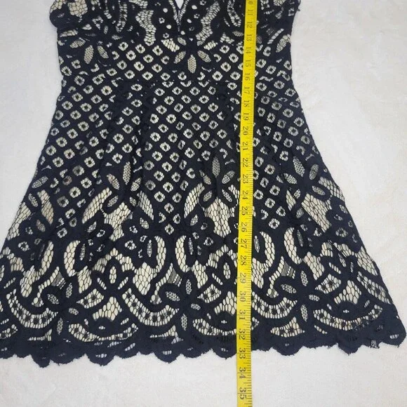 Free People One Million Lovers Black Lace Mini Dress Size 12 deep V strappy back - Picture 9 of 15